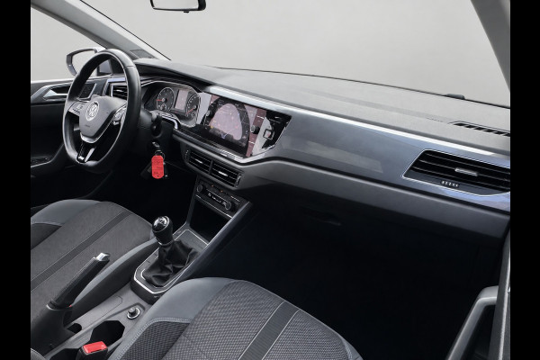 Volkswagen Polo 1.0 TSI 95PK R-LINE SPORT CARPLAY/BEATS/PANORAMADAK