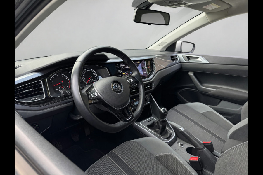 Volkswagen Polo 1.0 TSI 95PK R-LINE SPORT CARPLAY/BEATS/PANORAMADAK