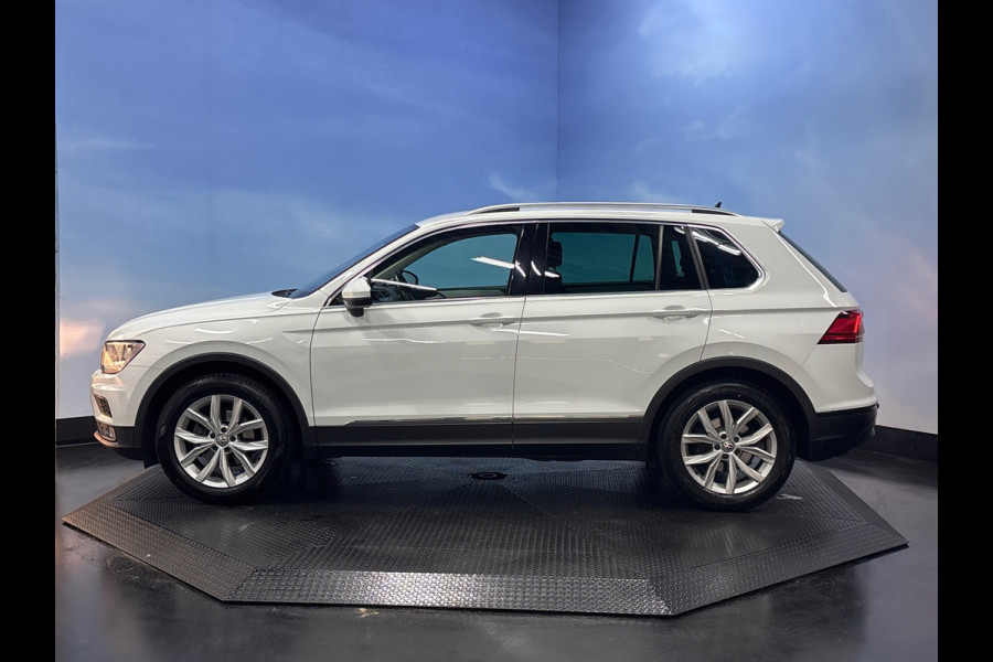 Volkswagen Tiguan 1.5 TSI Comfortline Business Navi | Clima |ACC |PDC | Trekhaak