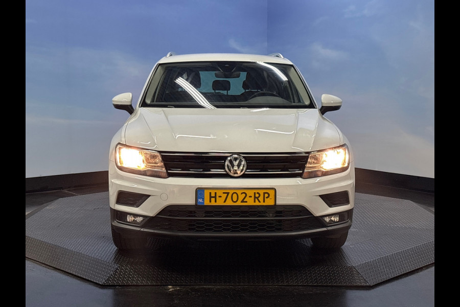 Volkswagen Tiguan 1.5 TSI Comfortline Business Navi | Clima |ACC |PDC | Trekhaak