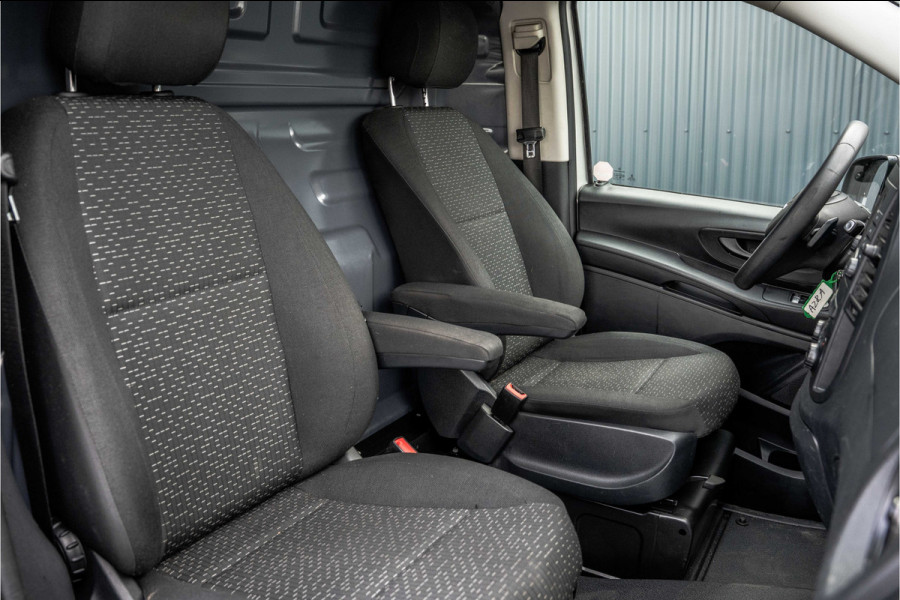 Mercedes-Benz Vito 114 CDI L2H1 | 140PK | Automaat | Camera | Cruise | 1e Eigenaar | PDC | Zijschuifdeur L+R | Climatronic | Trekhaak