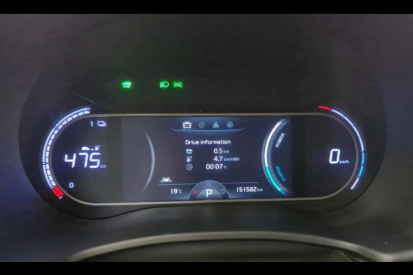 Kia e-Soul DynamicPlusLine 64 kWh-SOH 100% / Warmtepomp / Schuifdak / Cruise-ctr. / Apple Carplay / Airco / Navigatie / Apk 12-2027
