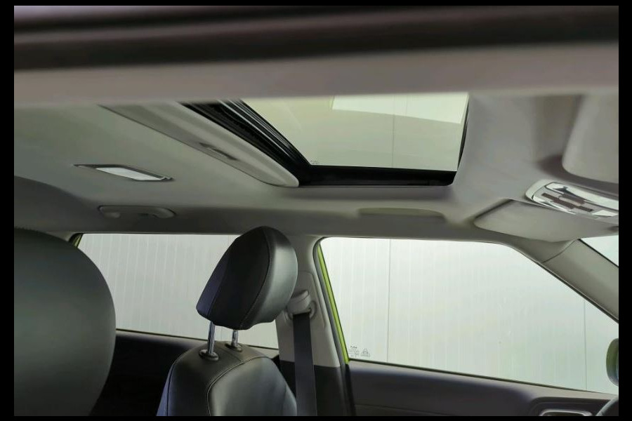 Kia e-Soul DynamicPlusLine 64 kWh-SOH 100% / Warmtepomp / Schuifdak / Cruise-ctr. / Apple Carplay / Airco / Navigatie / Apk 12-2027