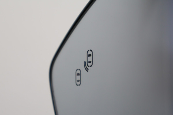 Lynk & Co 08 1.5 More Panoramadak, H&K Sound, ACC, 360° Camera, Ventilatie/Massage Stoelen, DAB, 21''