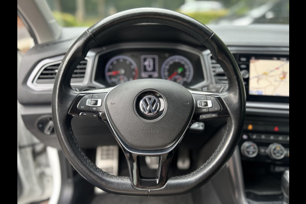 Volkswagen T-Roc 1.5 TSI 150pk Automaat Navi, ACC, 18" LMV, Trekhaak afn.