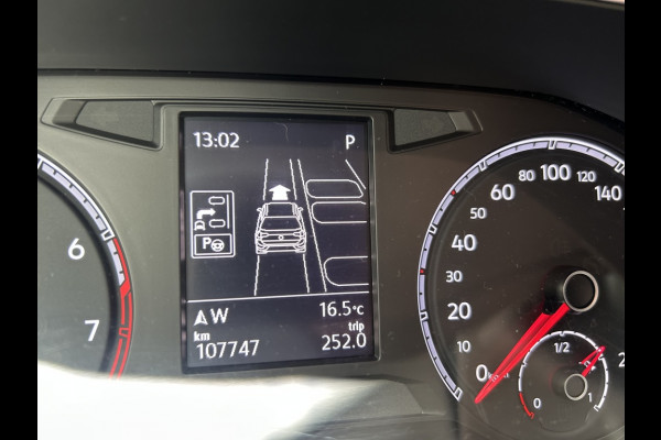 Volkswagen T-Roc 1.5 TSI 150pk Automaat Navi, ACC, 18" LMV, Trekhaak afn.