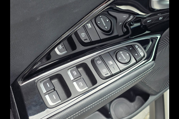 Kia e-Niro ExecutiveLine 64 kWh | 100% SOH | LEDER | CAMERA | JBL | STOELVERWARMING/VENTILATIE |