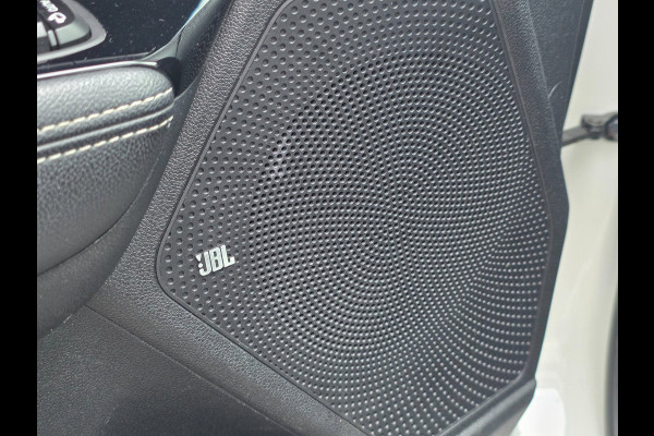 Kia e-Niro ExecutiveLine 64 kWh | 100% SOH | LEDER | CAMERA | JBL | STOELVERWARMING/VENTILATIE |