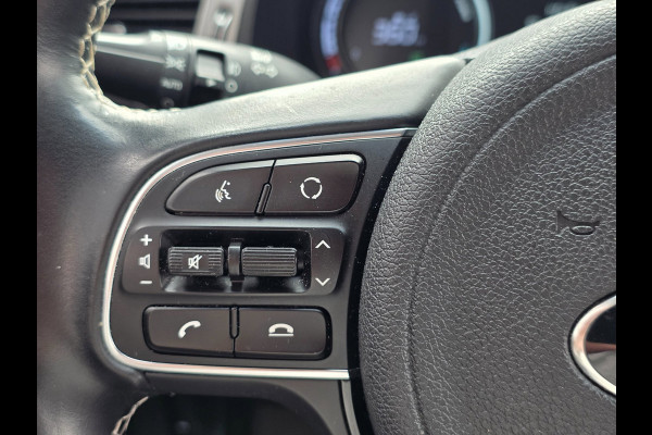 Kia e-Niro ExecutiveLine 64 kWh | 100% SOH | LEDER | CAMERA | JBL | STOELVERWARMING/VENTILATIE |