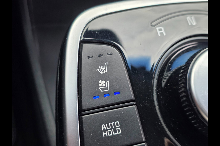 Kia e-Niro ExecutiveLine 64 kWh | 100% SOH | LEDER | CAMERA | JBL | STOELVERWARMING/VENTILATIE |
