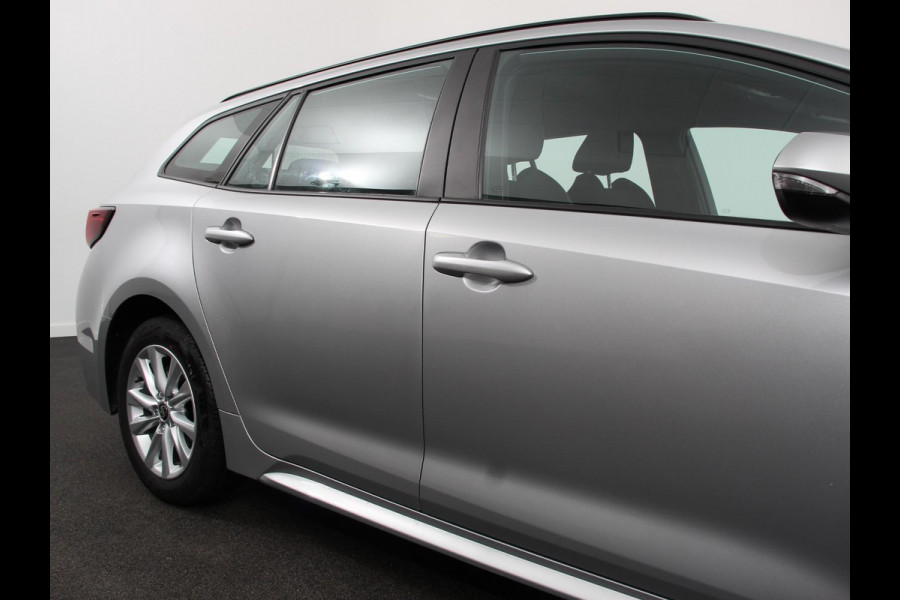 Toyota Corolla Touring Sports Automaat Hybrid 140 Active Navigatie Apple Carplay/Android Auto Climate Control Cruise Control Adaptieve 17"Lichtmetalen velgen Camera