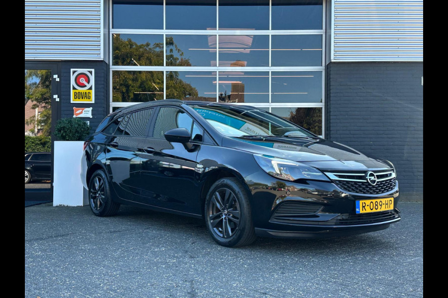 Opel Astra Sports Tourer Business Edition, Airco, Camera, CarPlay, Cruise, Trekhaak, DAB, PDC
