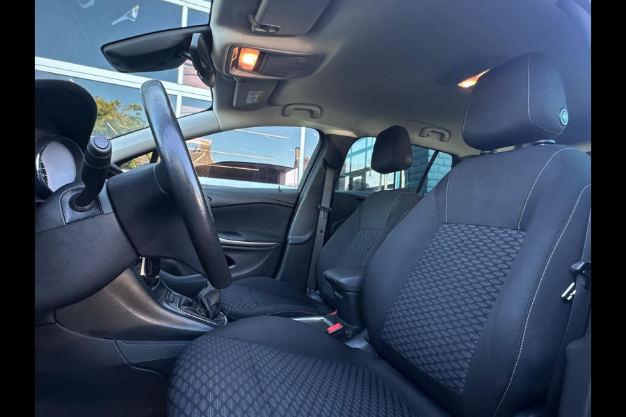 Opel Astra Sports Tourer Business Edition, Airco, Camera, CarPlay, Cruise, Trekhaak, DAB, PDC
