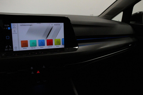 Volkswagen Golf Variant 1.5 eTSI 150pk DSG Style Navigatie Wireless App Connect / Apple Carplay / Android Auto Climate Control Virtual Cockpit Adaptieve Cruise Control Led