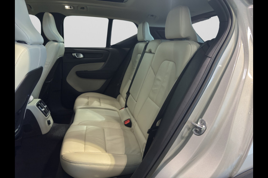 Volvo XC40 T4 Plug-in Hybrid Ultimate Dark ACC Panodak Leder 211pk