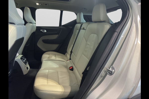 Volvo XC40 T4 Plug-in Hybrid Ultimate Dark ACC Panodak Leder 211pk
