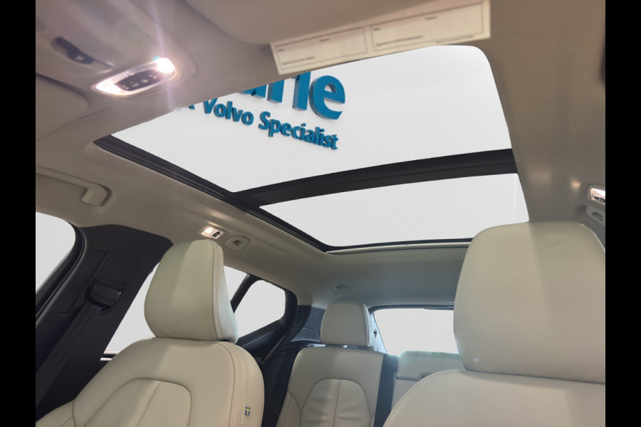 Volvo XC40 T4 Plug-in Hybrid Ultimate Dark ACC Panodak Leder 211pk