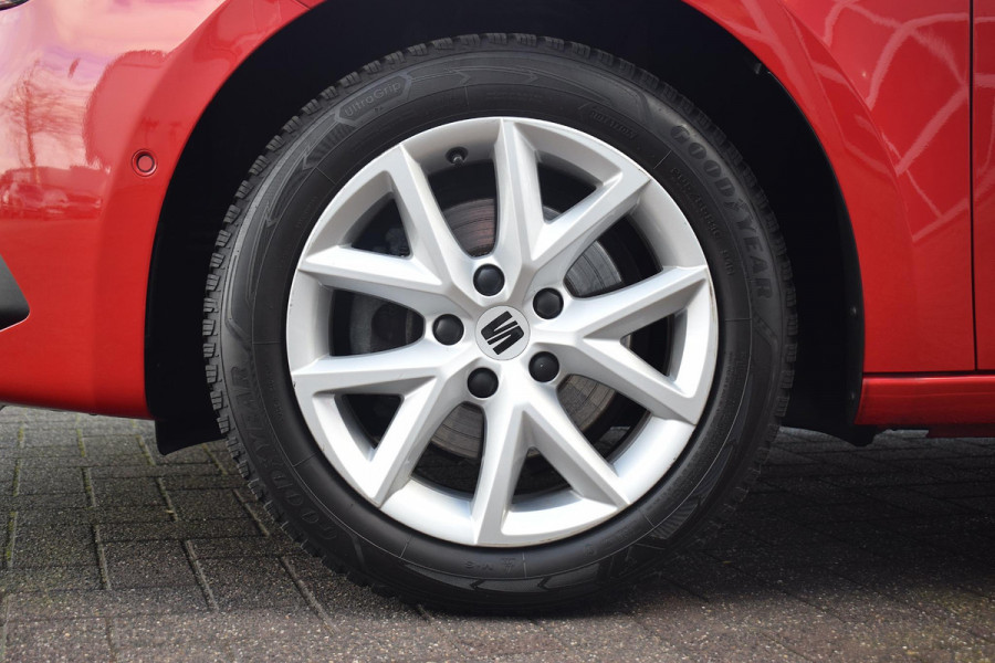 Seat Leon 1.0 TSI Style Launch Edition | Apple CarPlay | Stuur- en Stoelverw. | Camera