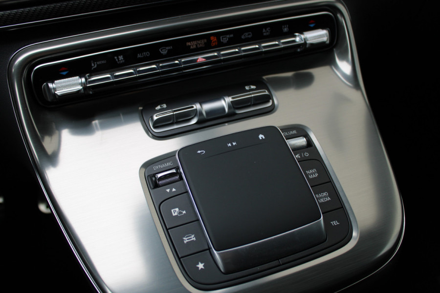 Mercedes-Benz V-Klasse 300d / AMG / Exclusive / 7-persoons / Elec Stoelen / Burmester / Nightpakket / Vol Opties / NIEUWSTAAT.