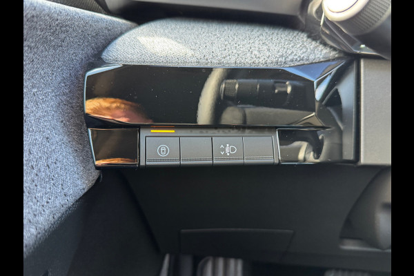 Renault Clio 1.8 Full-Hybrid 160 techno,Navigatie,Safety pakket,Adap.Cruise,360Camera,4Season banden