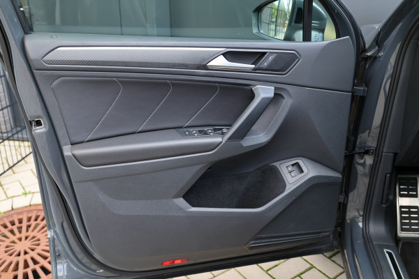 Volkswagen Tiguan 1.4 TSI eHybrid R-Line Business | BTW | PANO | ACC | CAMERA | DODEHOEK |