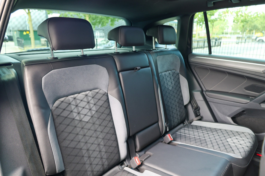 Volkswagen Tiguan 1.4 TSI eHybrid R-Line Business | BTW | PANO | ACC | CAMERA | DODEHOEK |