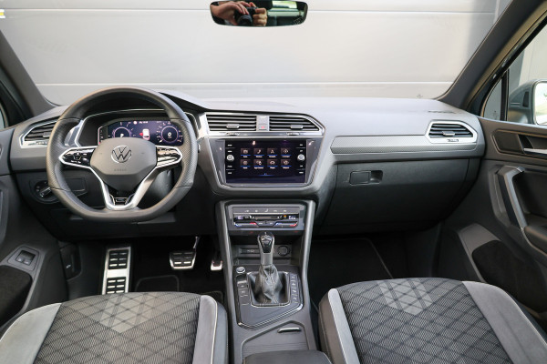 Volkswagen Tiguan 1.4 TSI eHybrid R-Line Business | BTW | PANO | ACC | CAMERA | DODEHOEK |
