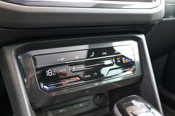 Volkswagen Tiguan 1.4 TSI eHybrid R-Line Business | BTW | PANO | ACC | CAMERA | DODEHOEK |