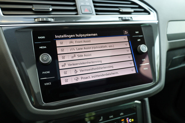 Volkswagen Tiguan 1.4 TSI eHybrid R-Line Business | BTW | PANO | ACC | CAMERA | DODEHOEK |