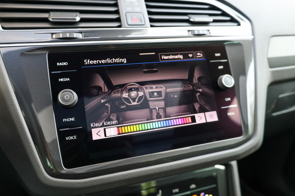 Volkswagen Tiguan 1.4 TSI eHybrid R-Line Business | BTW | PANO | ACC | CAMERA | DODEHOEK |