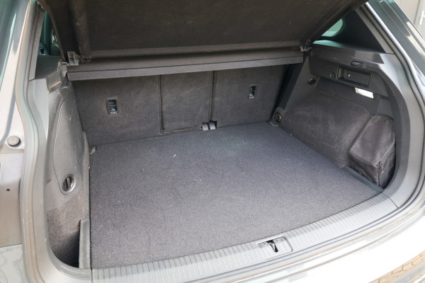 Volkswagen Tiguan 1.4 TSI eHybrid R-Line Business | BTW | PANO | ACC | CAMERA | DODEHOEK |