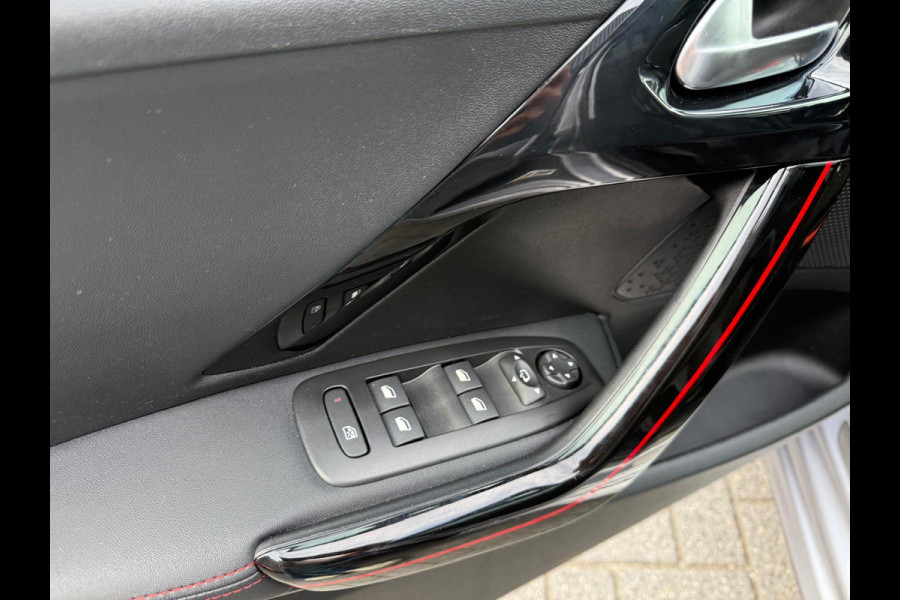 Peugeot 208 1.2 110PK GT-Line | 1E EIGENAAR | 3/6/12 MND GARANTIE | AUTOMAAT | PANO | NAVI | CARPLAY | CRUISE | LMV |