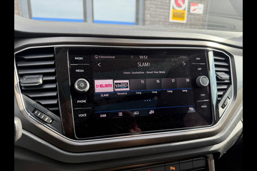 Volkswagen T-Roc 1.0 TSI Style | 1E EGENAAR | 3/6 OF 12MND GARANTIE | PANODAK | ACC | LANE ASSIST | AIRCO |