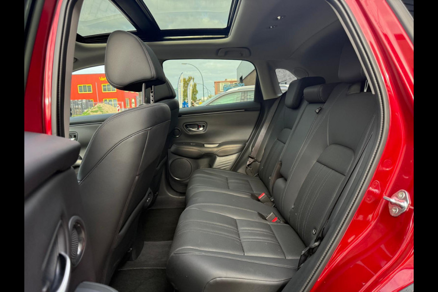 Honda Zr-V 2.0 e:HEV Advance | 3/6/12MND GARANTIE | PANO DAK | LEDER | NIEUW STAAT |