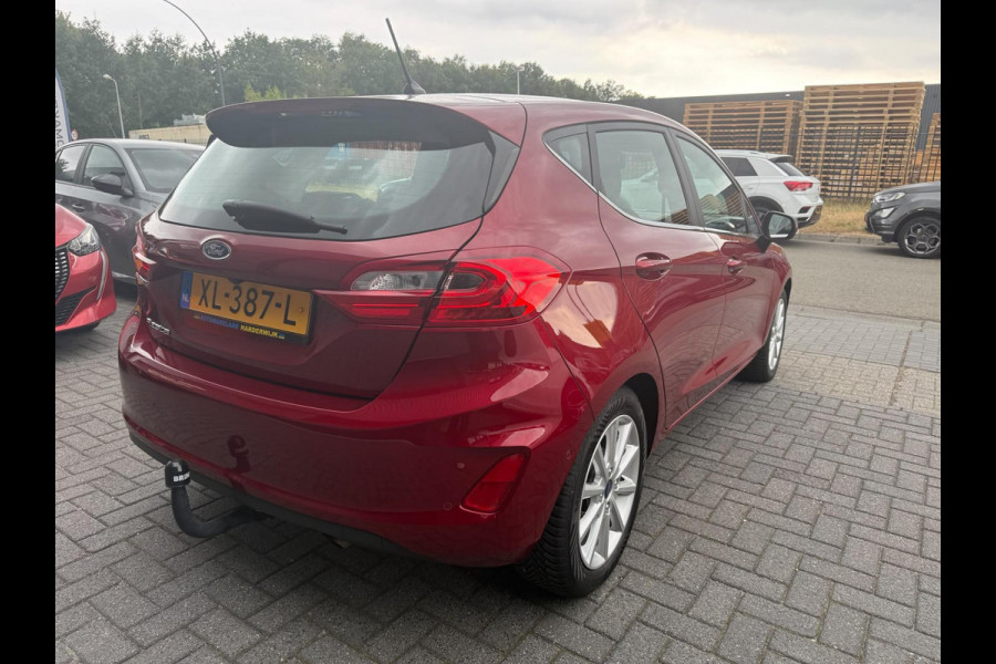 Ford Fiesta 1.0 EcoBoost Titanium | 2E EIGENAAR | 3/6 OF 12 MND GARANTIE | CAMERA | PANO DAK | TREKHAAK | CARPLAY |
