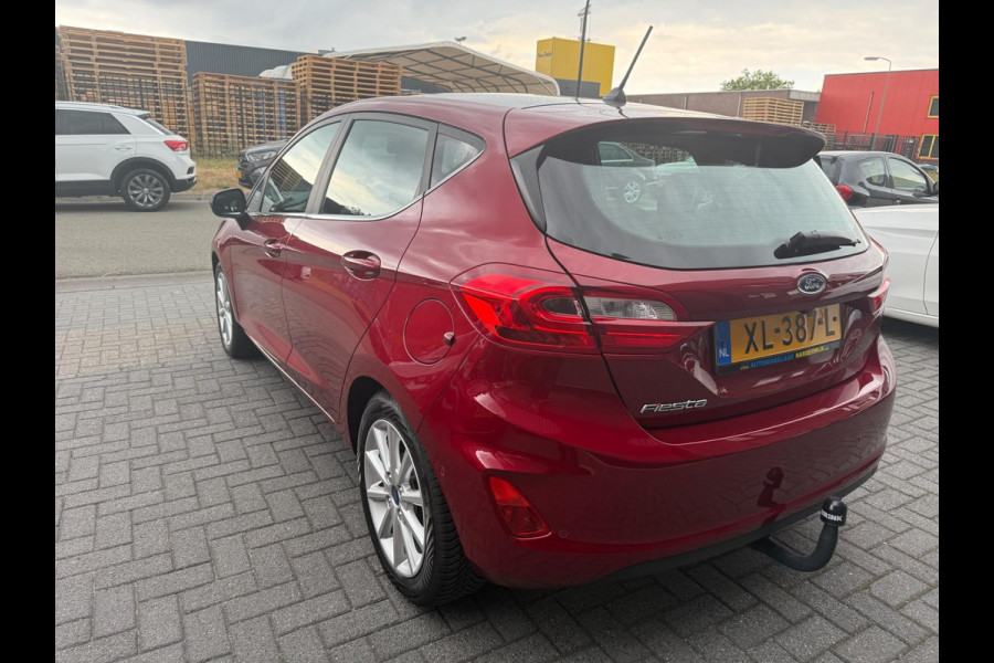 Ford Fiesta 1.0 EcoBoost Titanium | 2E EIGENAAR | 3/6 OF 12 MND GARANTIE | CAMERA | PANO DAK | TREKHAAK | CARPLAY |