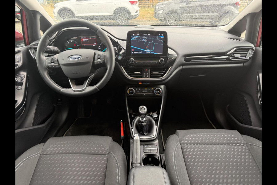 Ford Fiesta 1.0 EcoBoost Titanium | 2E EIGENAAR | 3/6 OF 12 MND GARANTIE | CAMERA | PANO DAK | TREKHAAK | CARPLAY |