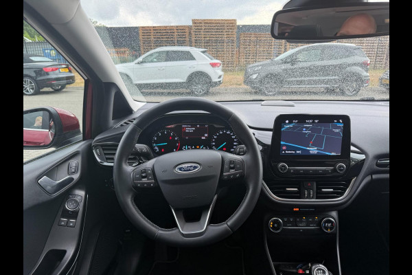 Ford Fiesta 1.0 EcoBoost Titanium | 2E EIGENAAR | 3/6 OF 12 MND GARANTIE | CAMERA | PANO DAK | TREKHAAK | CARPLAY |