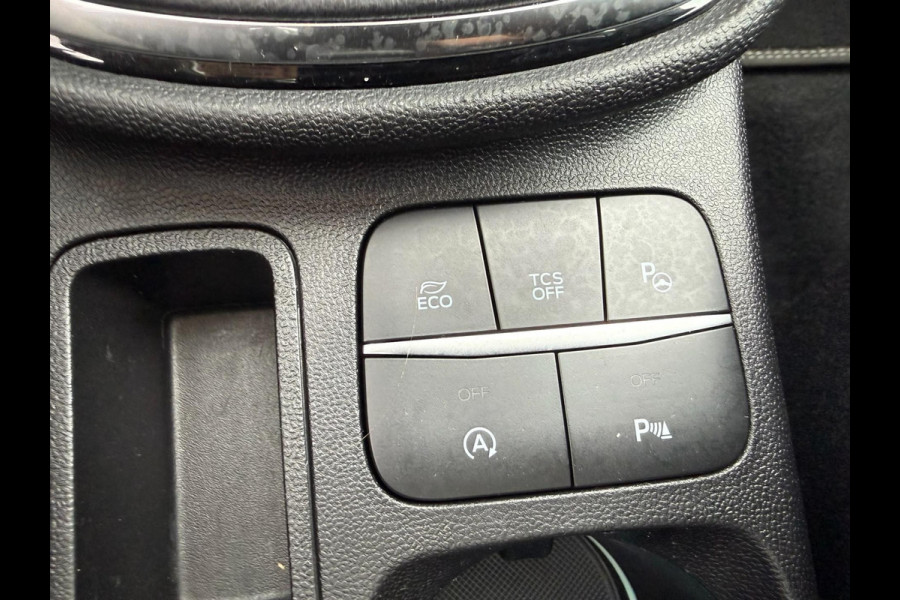 Ford Fiesta 1.0 EcoBoost Titanium | 2E EIGENAAR | 3/6 OF 12 MND GARANTIE | CAMERA | PANO DAK | TREKHAAK | CARPLAY |