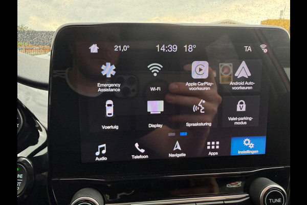 Ford Fiesta 1.0 EcoBoost Titanium | 2E EIGENAAR | 3/6 OF 12 MND GARANTIE | CAMERA | PANO DAK | TREKHAAK | CARPLAY |