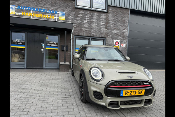 MINI Mini 2.0 John Cooper Works Chili | 1E EIGENAAR | 3/6/12MND GARANTIE | 230PK | PANO | ACC | CARPLAY | LED | HEAD-UP | NAVI | DAB |