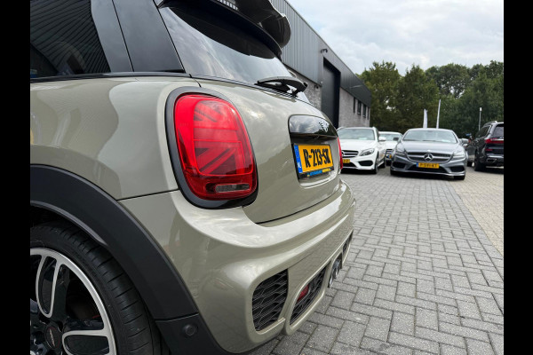 MINI Mini 2.0 John Cooper Works Chili | 1E EIGENAAR | 3/6/12MND GARANTIE | 230PK | PANO | ACC | CARPLAY | LED | HEAD-UP | NAVI | DAB |
