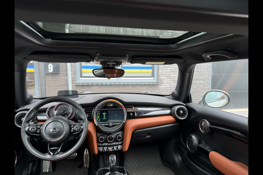 MINI Mini 2.0 John Cooper Works Chili | 1E EIGENAAR | 3/6/12MND GARANTIE | 230PK | PANO | ACC | CARPLAY | LED | HEAD-UP | NAVI | DAB |