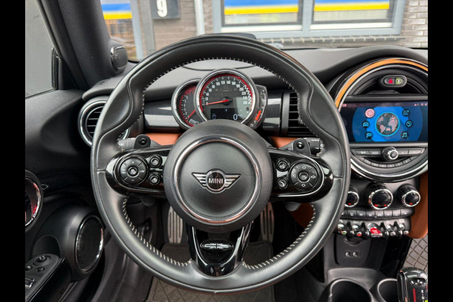 MINI Mini 2.0 John Cooper Works Chili | 1E EIGENAAR | 3/6/12MND GARANTIE | 230PK | PANO | ACC | CARPLAY | LED | HEAD-UP | NAVI | DAB |