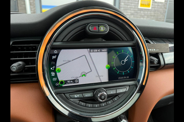 MINI Mini 2.0 John Cooper Works Chili | 1E EIGENAAR | 3/6/12MND GARANTIE | 230PK | PANO | ACC | CARPLAY | LED | HEAD-UP | NAVI | DAB |