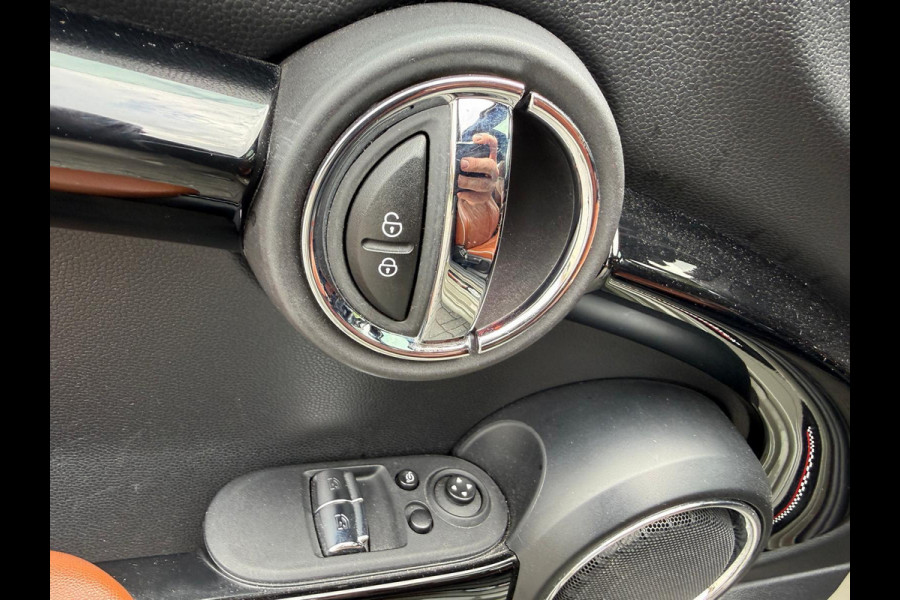 MINI Mini 2.0 John Cooper Works Chili | 1E EIGENAAR | 3/6/12MND GARANTIE | 230PK | PANO | ACC | CARPLAY | LED | HEAD-UP | NAVI | DAB |