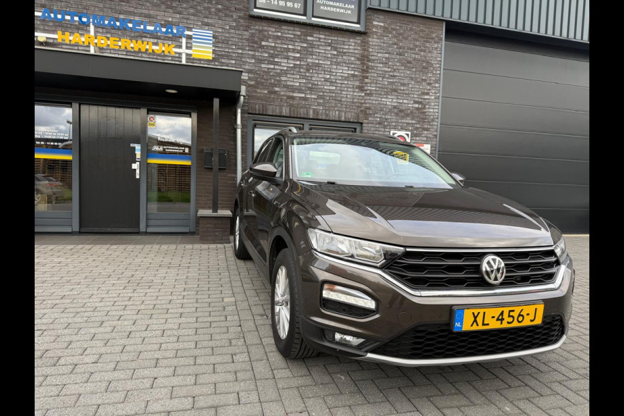 Volkswagen T-Roc 1.5 TSI Style | 1E EIGENAAR | 3/6/12 MND GARANTIE | AUTOMAAT | ACC | NAVI | CARPLAY | DAB | LMV |
