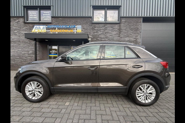 Volkswagen T-Roc 1.5 TSI Style | 1E EIGENAAR | 3/6/12 MND GARANTIE | AUTOMAAT | ACC | NAVI | CARPLAY | DAB | LMV |