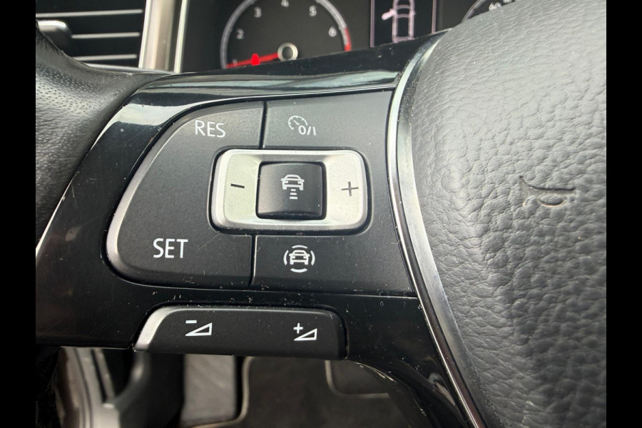 Volkswagen T-Roc 1.5 TSI Style | 1E EIGENAAR | 3/6/12 MND GARANTIE | AUTOMAAT | ACC | NAVI | CARPLAY | DAB | LMV |