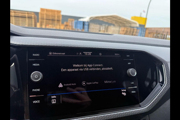 Volkswagen T-Cross 1.0 TSI R-Line | 1E EIGENAAR | 3/6/12MND GARANTIE| AUTOMAAT | LED | CARPLAY | DIGITAAL COCKPIT | DAB | CRUISE |
